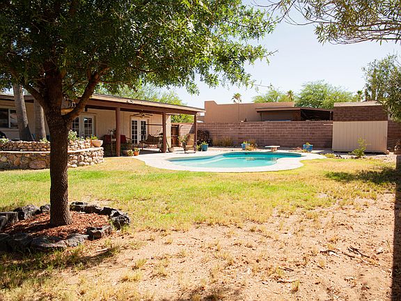 5th image of 3911 W Sunny Hills Pl