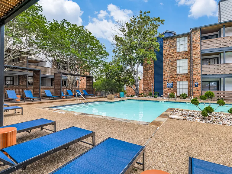 The Durham Apartments — Photo 6