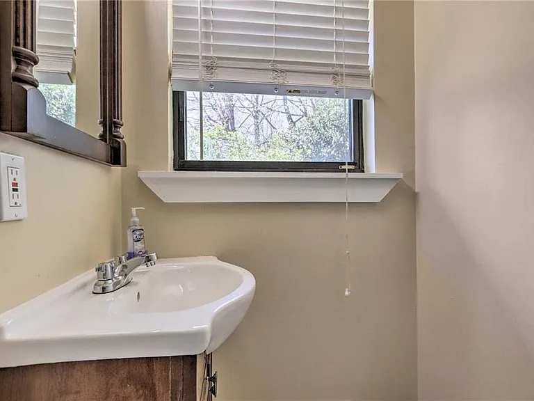 6207 Moss Dr — Photo 22