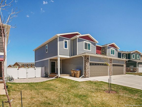 2nd image of 4521 Bobolink Ln #305A