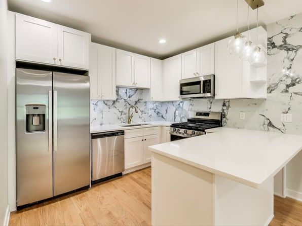 5222 N Christiana Ave APT 3