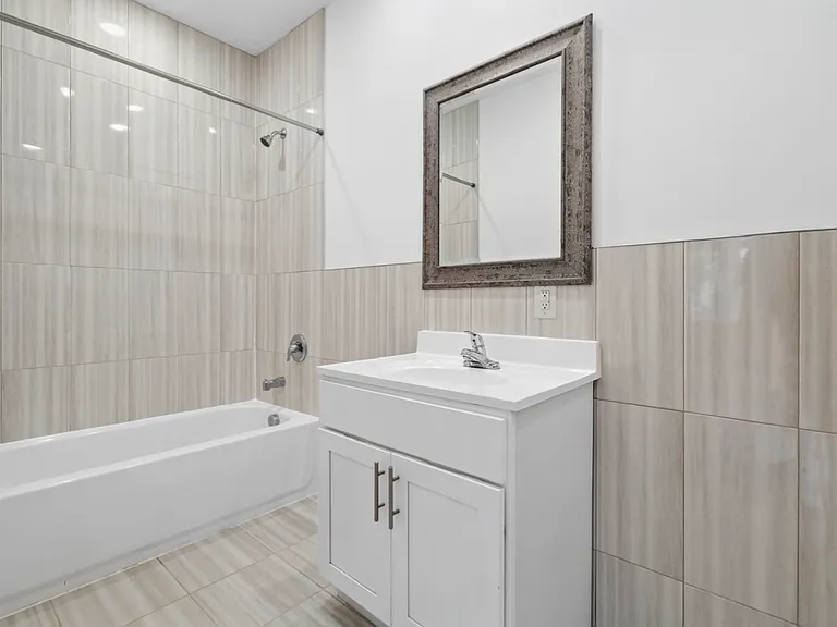 60 Cottage St #1A — Photo 5