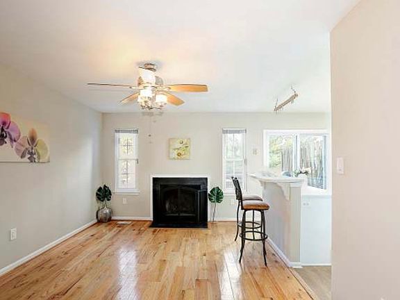 5th image of 2731 Sweet Clover Ct