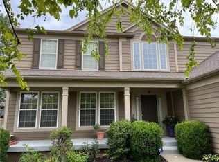 8402 W 156th Ter, Overland Park, KS 66223