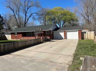 402 W 12th St, Emmett, ID 83617