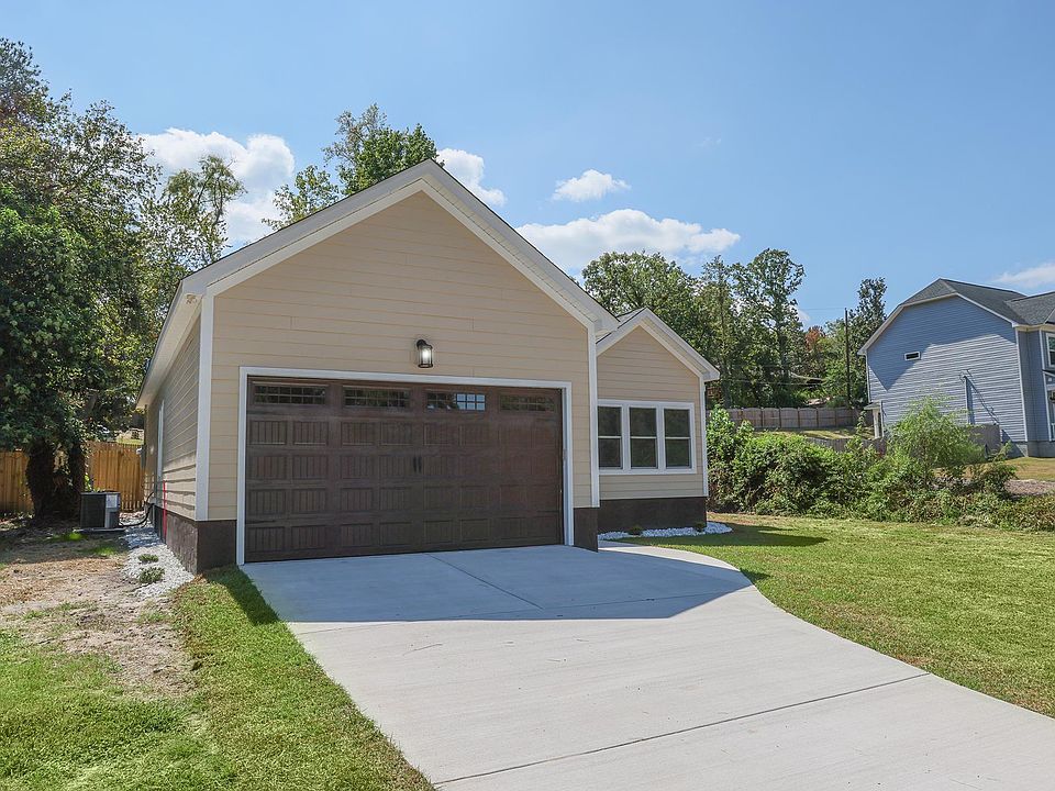 1st image of 7800 Castleton Ln