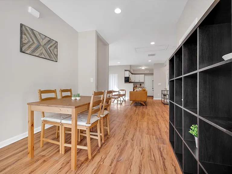 945-947 Palmetto Ave SW — Photo 24