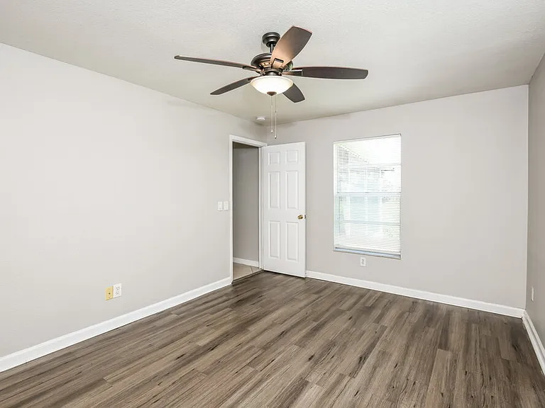 631 Fernandina St NW — Photo 11