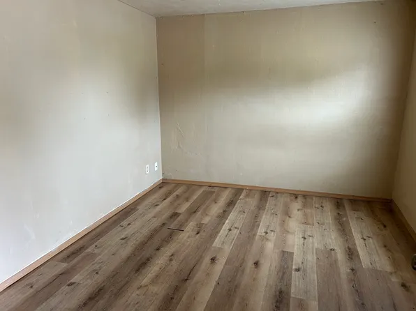 1472 Shawano Ave #2, Green Bay, WI 54303