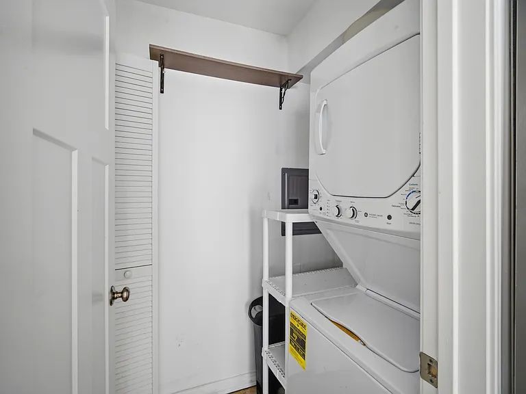 1180 Cove Dr #152B — Photo 9