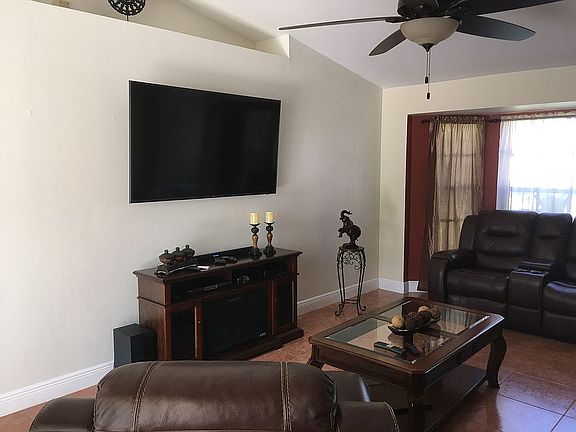5th image of 2120 SW 44th St