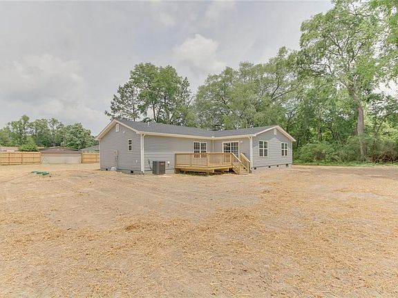 5th image of 121 Willow Ln