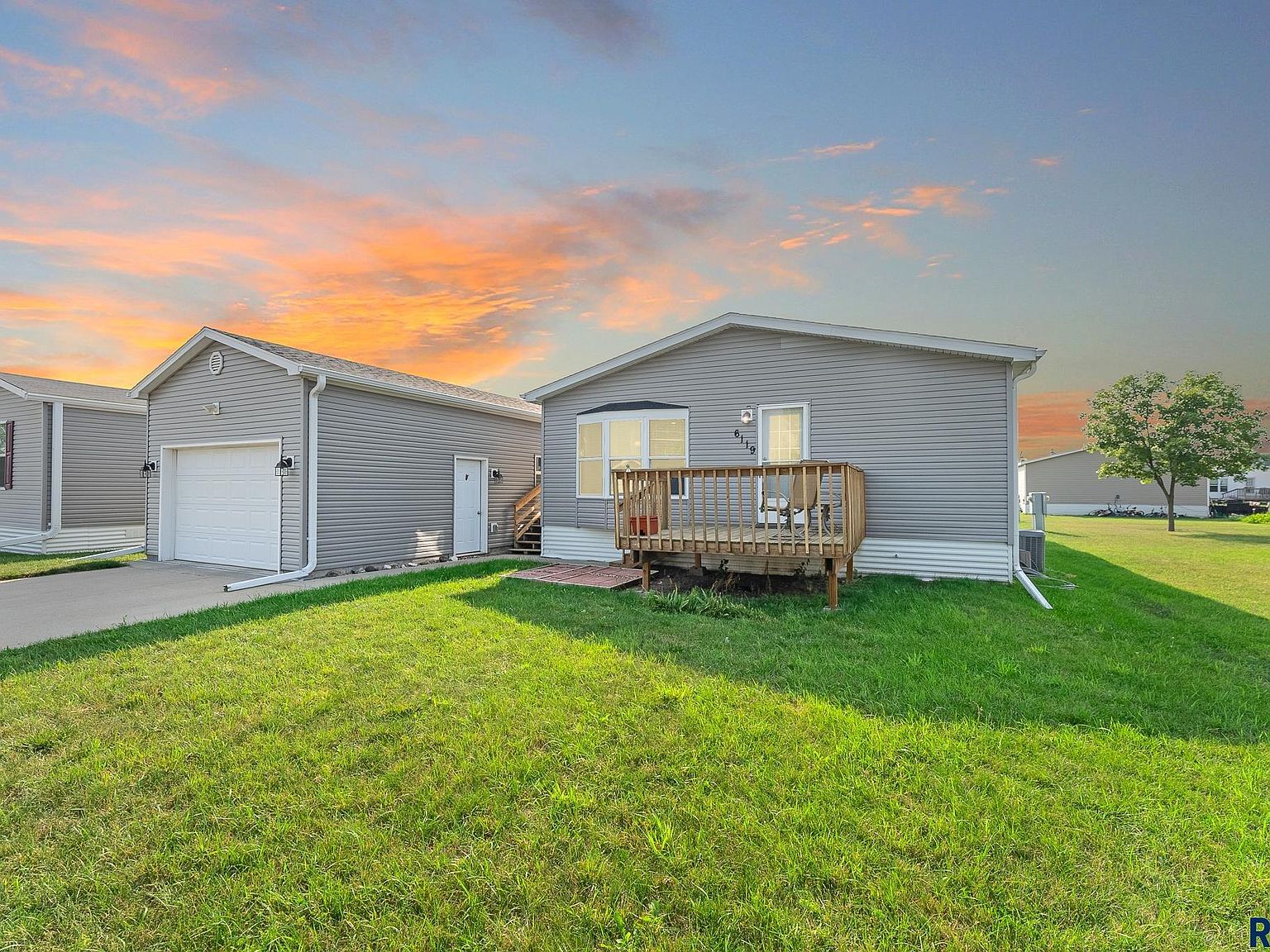 6119 S Prestwick Pl, Sioux Falls, SD 57106 | MLS #22305679 | Zillow