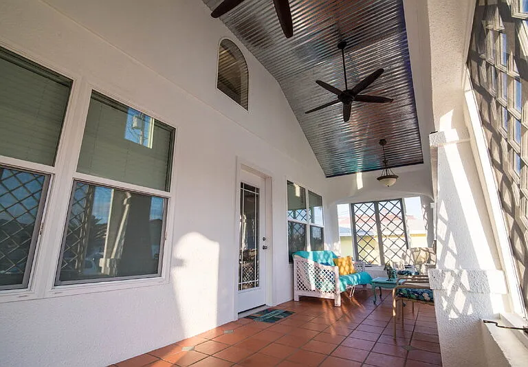 609 Lenox Ave — Photo 17