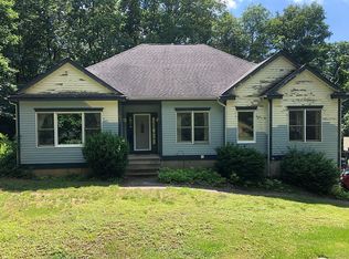 6 Sherwood Ln, Marlborough, CT 06447