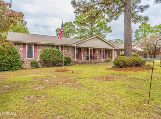 208 McLean St, Hamlet, NC 28345