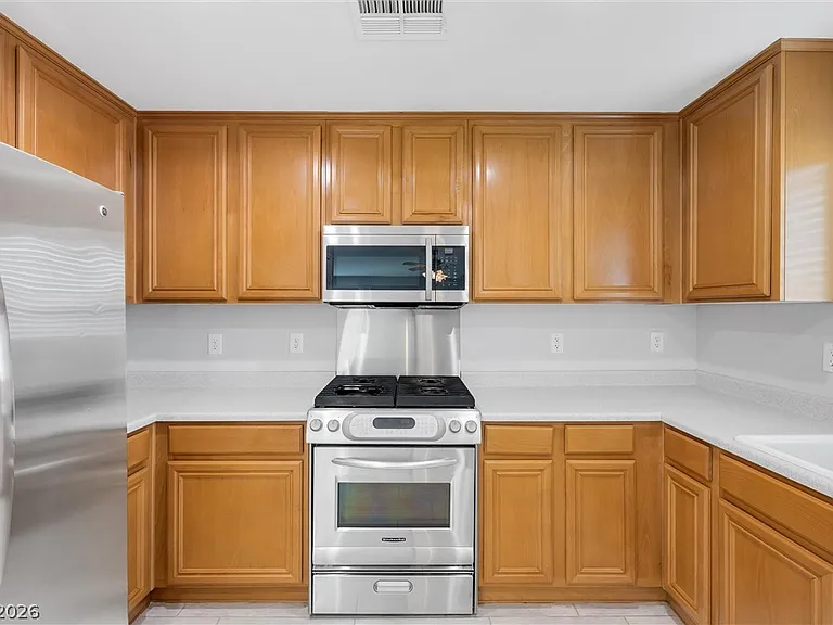 3314 Villa Fiori Ave — Photo 8