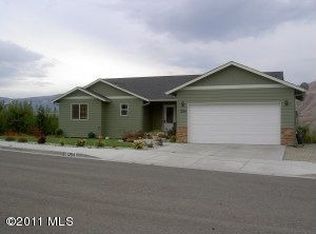 1254 Juno St SE, East Wenatchee, WA 98802