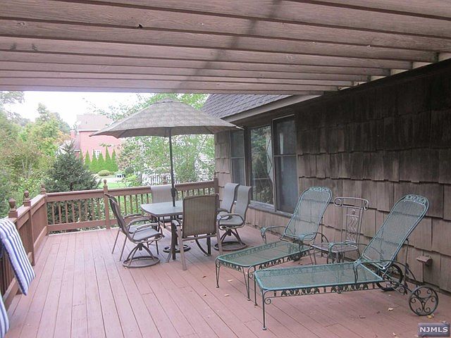 2nd image of 10 Greene St