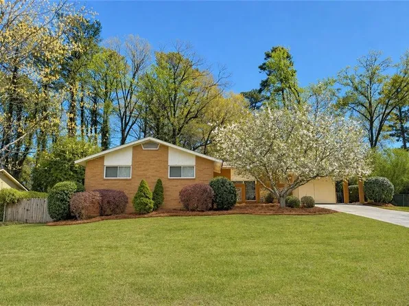 667 Brookline Dr SE, Marietta, GA 30067