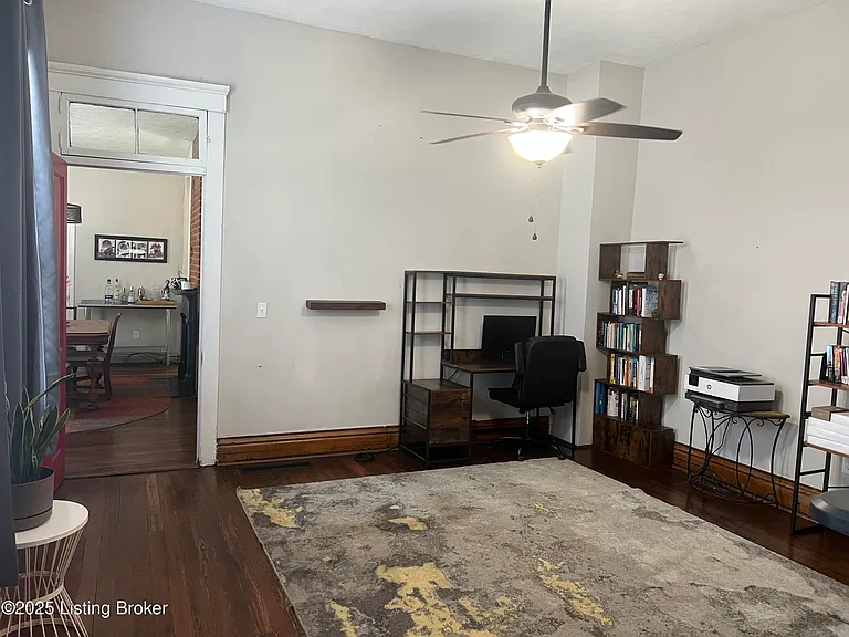 925 S Preston St — Photo 4