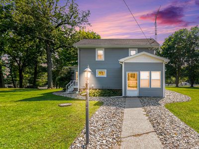 8752 N Meridian Rd, Pleasant Lake, MI, 49272