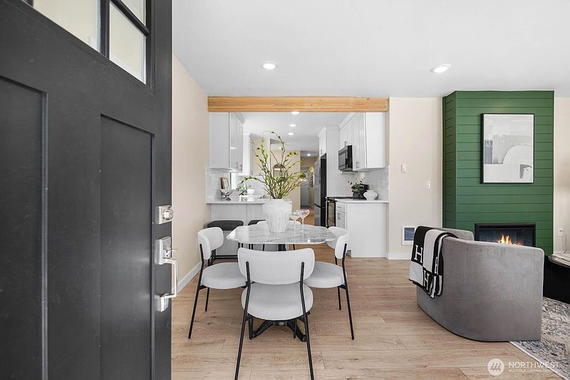 4th image of 3815 N 34th Street