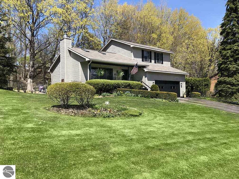 1st image of 4360 Briarcliff Dr
