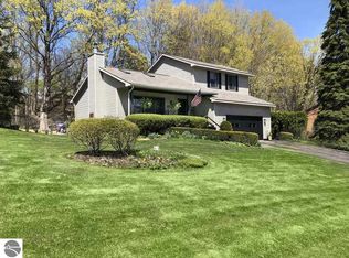 4360 Briarcliff Dr, Traverse City, MI 49684