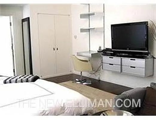 Rented by Douglas Elliman | media 77