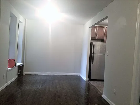 Rented by The Hamilton Group | media 21