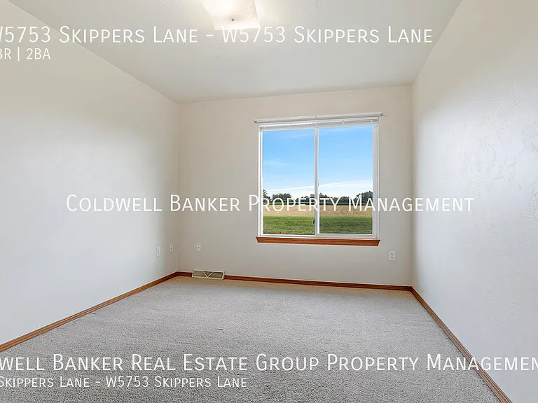 W5753 Skippers Ln — Photo 12