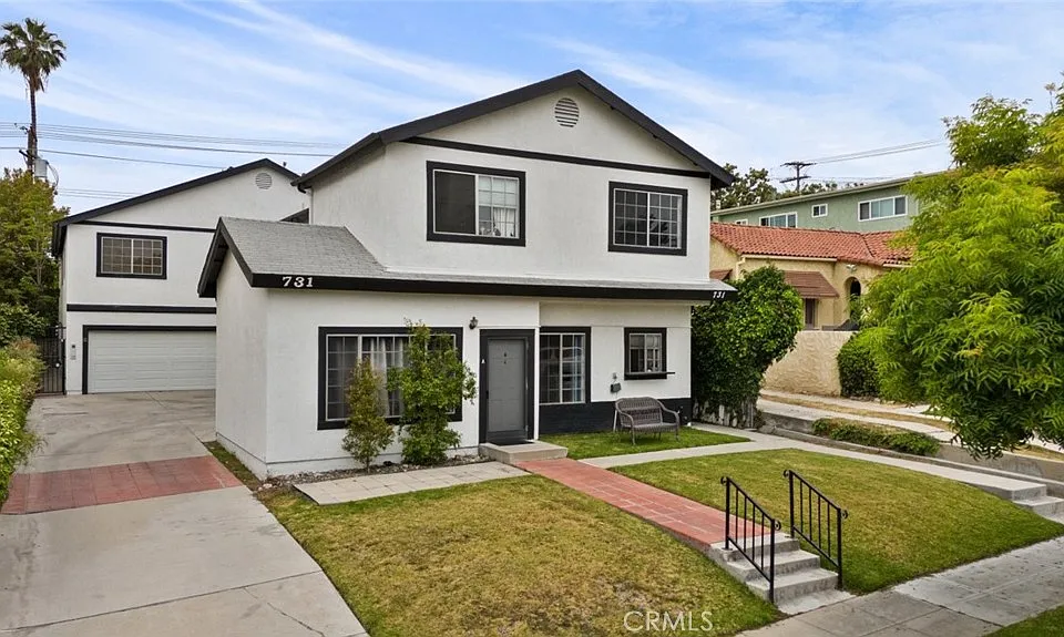 731 E Cypress Ave #D