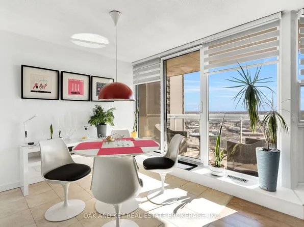 323 Colborne St #1805, London, ON N6B 3N8