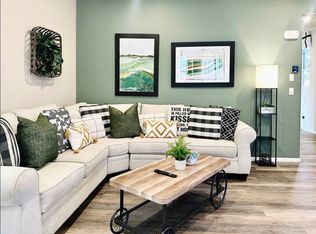 8761 Boa Vista Ave, Spring Valley, NV 89148