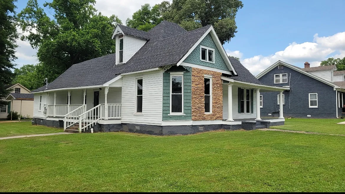 5 bed, $1,700 — Photo 3