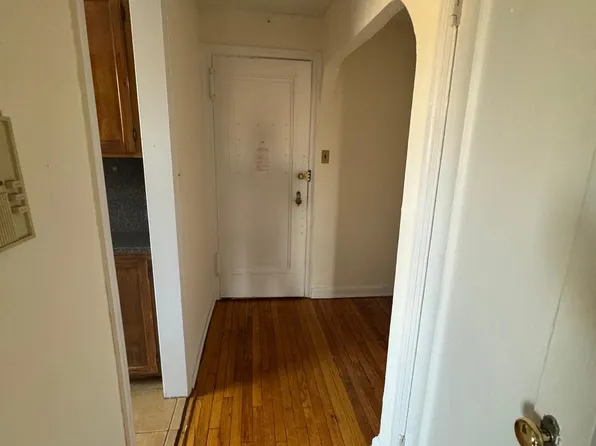 2400 Johnson Ave APT 2D, Bronx, NY 10463