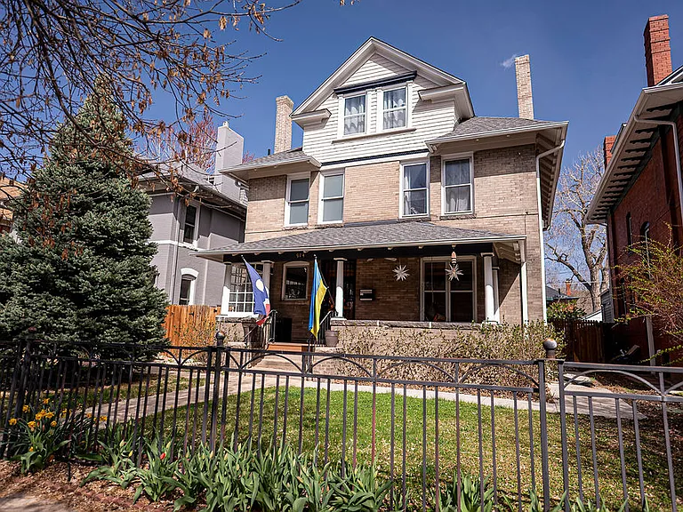 914 N Clarkson St — Photo 14