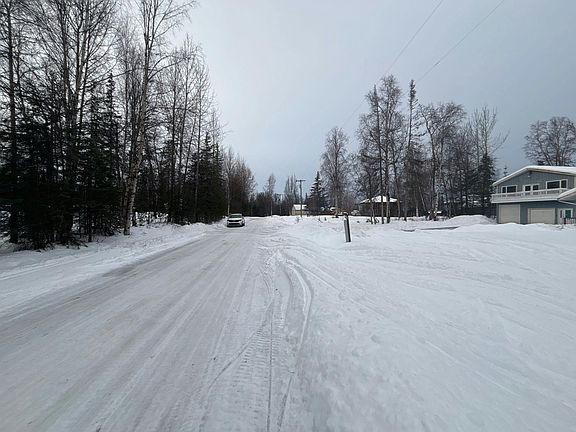 5th image of 39920 Smith Rd