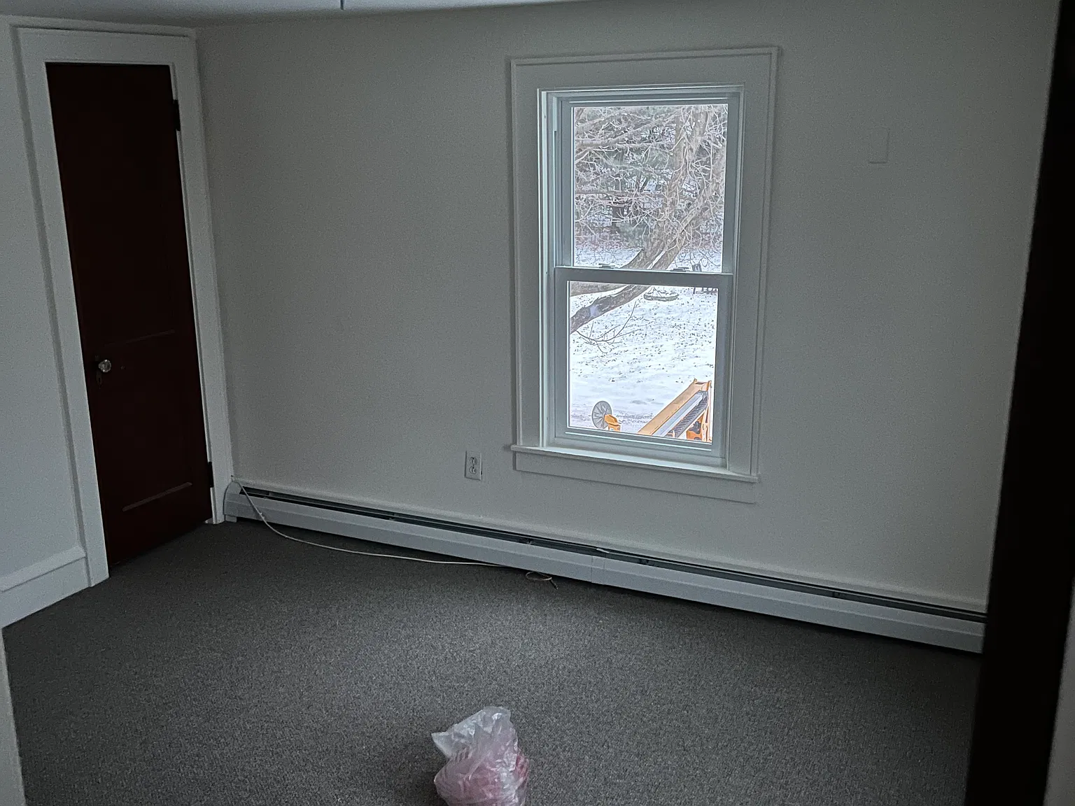 2 bed, 850 sqft, $1,900 — Photo 2
