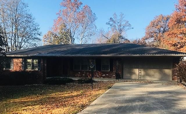 1st image of 1833 Forest Acres Dr