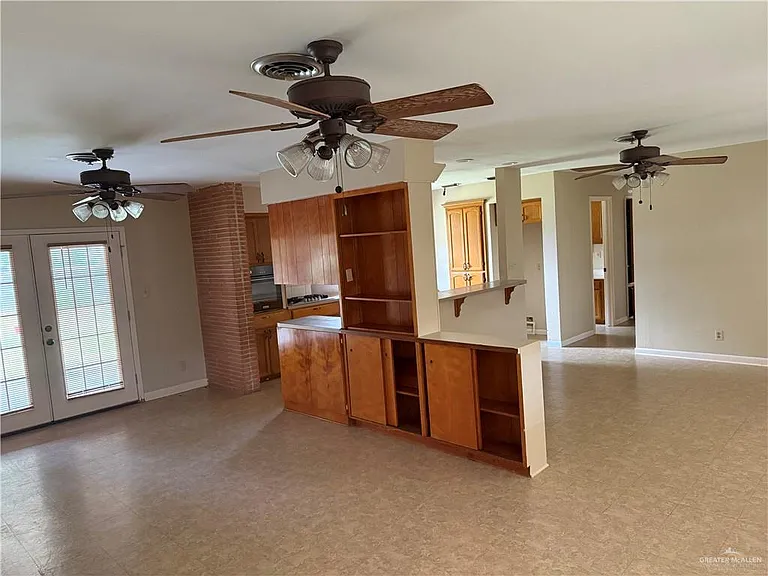 710 Camellia Ave — Photo 6