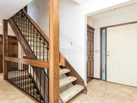 2nd image of 238 Saint Antoine St