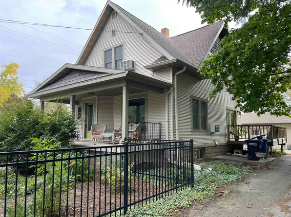 4490 Sherman Rd, Oshkosh, WI 54901