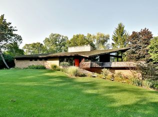 22W724 Sycamore Dr, Glen Ellyn, IL