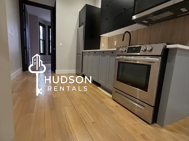 172 New York Ave #3R — Photo 1