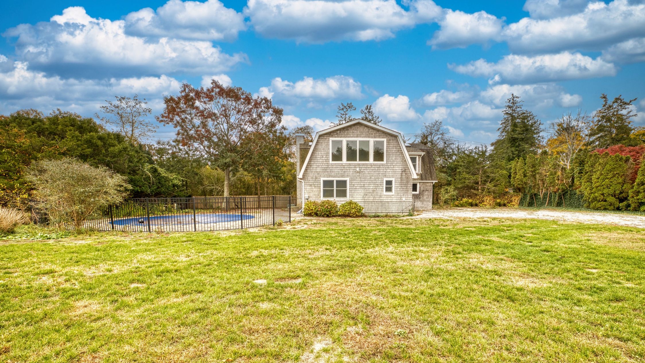 90 Old Country Rd, East Quogue, NY 11942 Out East