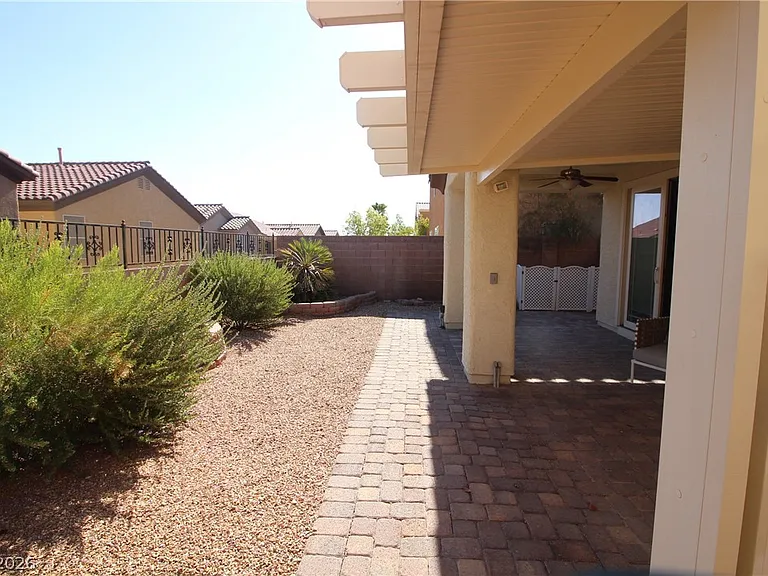 714 Newquay Ct — Photo 30