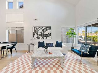 2 Cameron Cir, Foothill Ranch, CA 92610