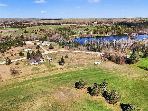 2nd image of 15281 Golfcrest Dr